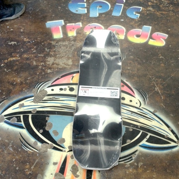 Flight Deck Powell Peralta - Picture 5 of 5